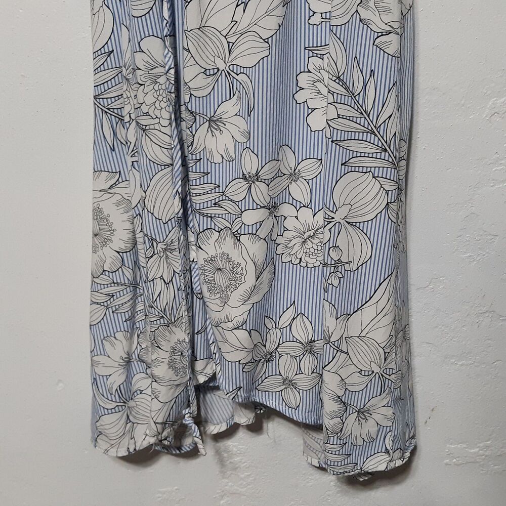 Hem & Thread Blue and White Floral Maxi Dress - Picture 9 of 12